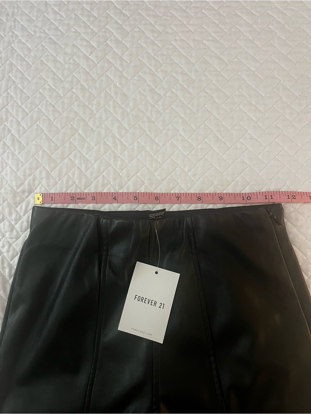 Forever 21 Black Faux Leather Slim Pants - Picture 5 of 9